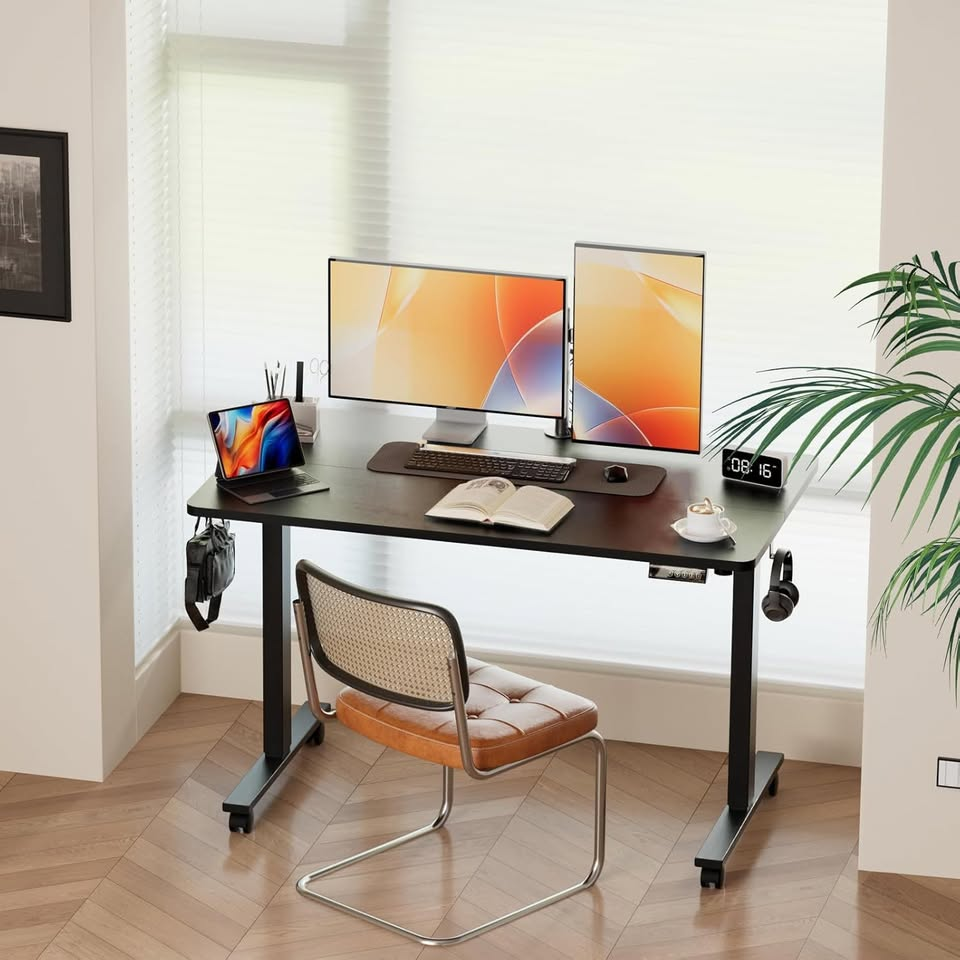 ESCRITORIO ELECTRICO ALTURA AJUSTABLE  / RUEDAS / 121cm